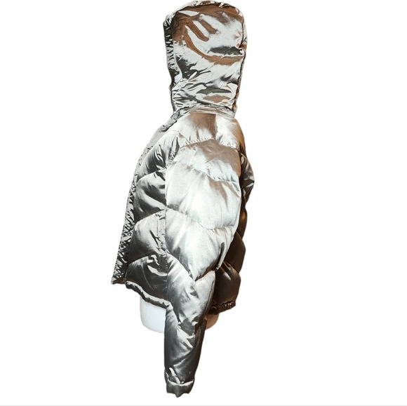 Gap girls down puffercoat, champagne color.   Youth XXL. - Picture 5 of 17